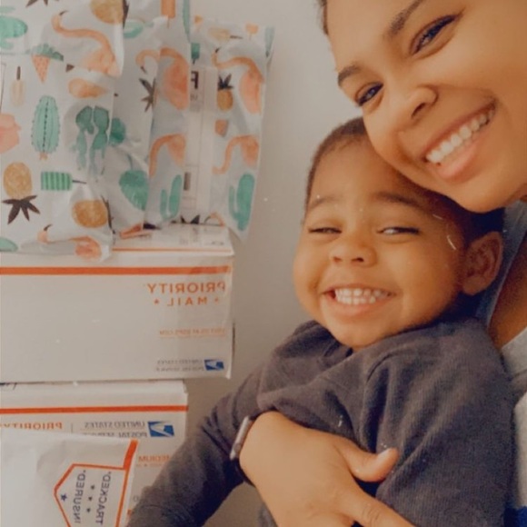 Meet your Posher, Ashley - Picture 2 of 7